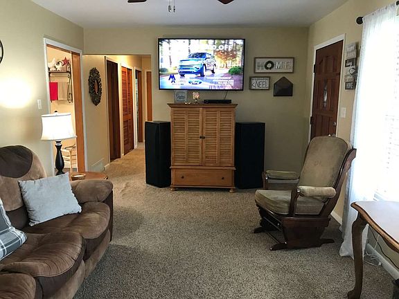 4th image of 28 Kinwood Dr