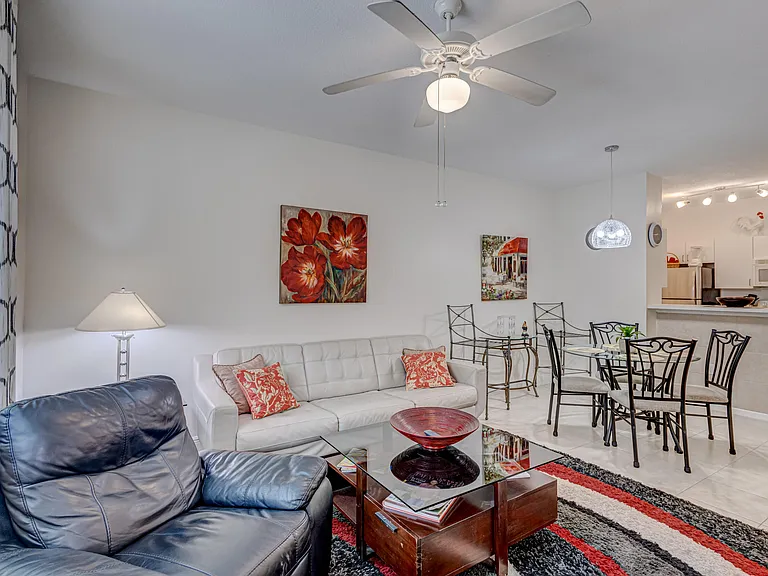 630 Sapodilla Ave #112 — Photo 9