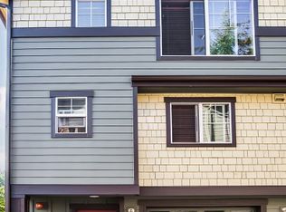 11310 8th Ave NE APT D, Seattle, WA 98125