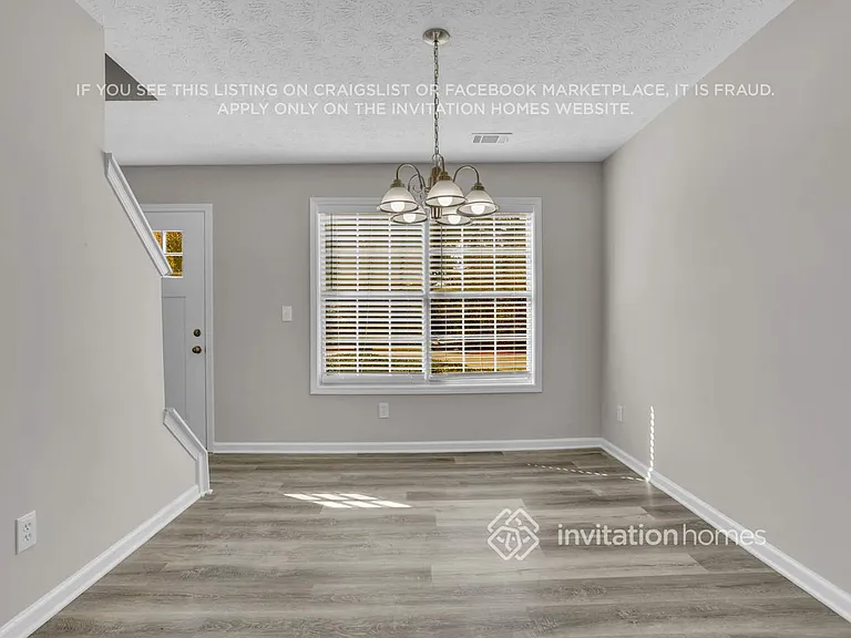 5230 Alexander St — Photo 7