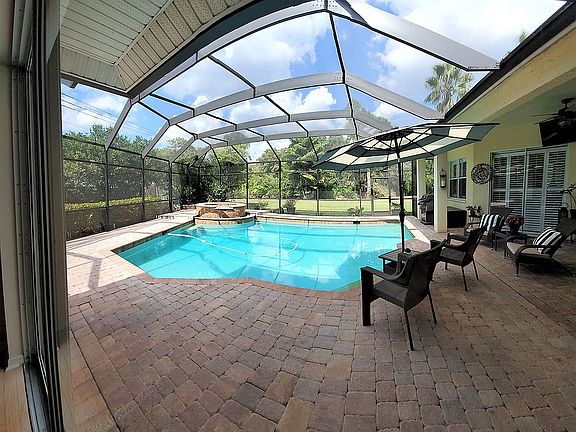 5th image of 23428 Slash Pine Ct
