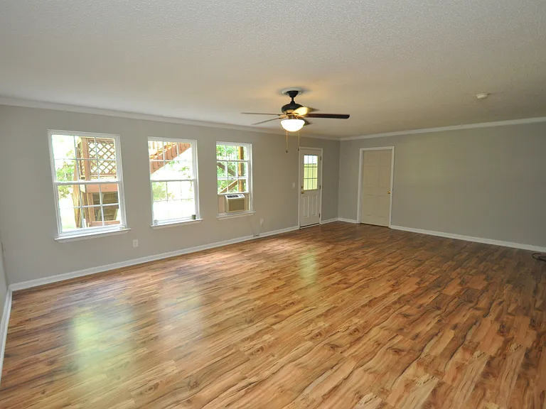 117 Tiverton Woods Dr — Photo 19