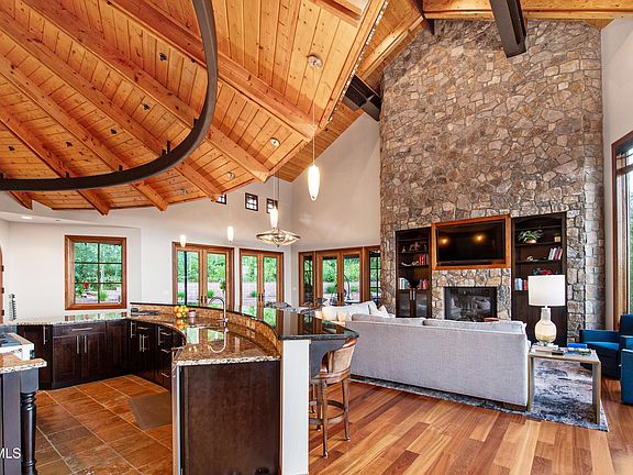 5th image of 325 Jouflas Ranch Rd