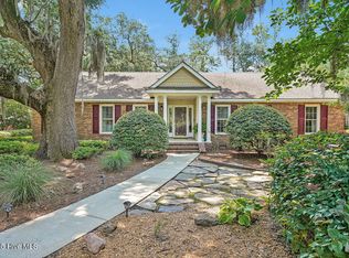 693 River Rd SE, Leland, NC 28451