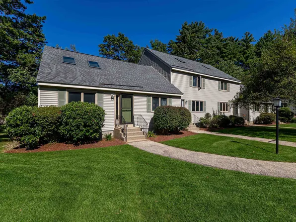 46 Eastmeadow Way, Manchester, NH 03109