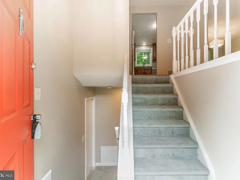 5906 Oak Leather Dr — Photo 4
