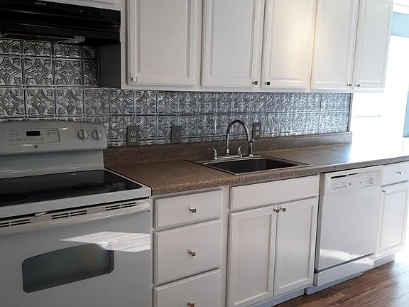 4th image of 147 Pond Rd