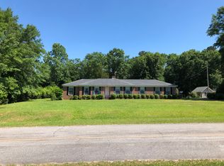716 Holmes St, Barnesville, GA 30204