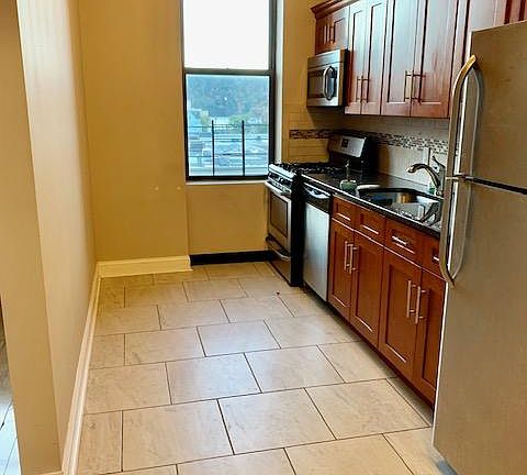 Apt. 1G Kitchen