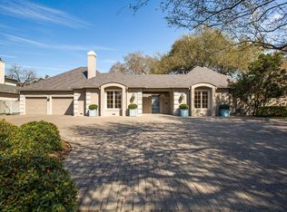 229 Geneseo Rd, Terrell Hills, TX 78209