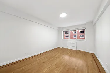 85 East End Avenue #6B image 1 of 31