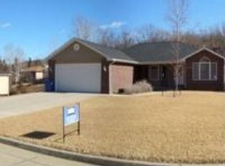 1719 Providence Dr, Jefferson City, MO 65109