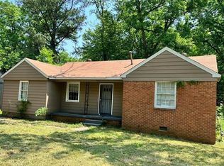 3140 Saint Charles Dr, Memphis, TN 38127