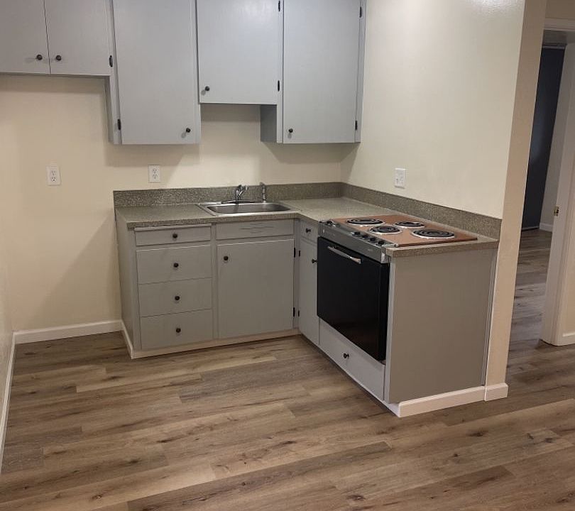 Engelheim Apartments 11992 445 S Main St Mount Angel OR Zillow