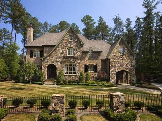 2nd image of 3021 Allansford Ln