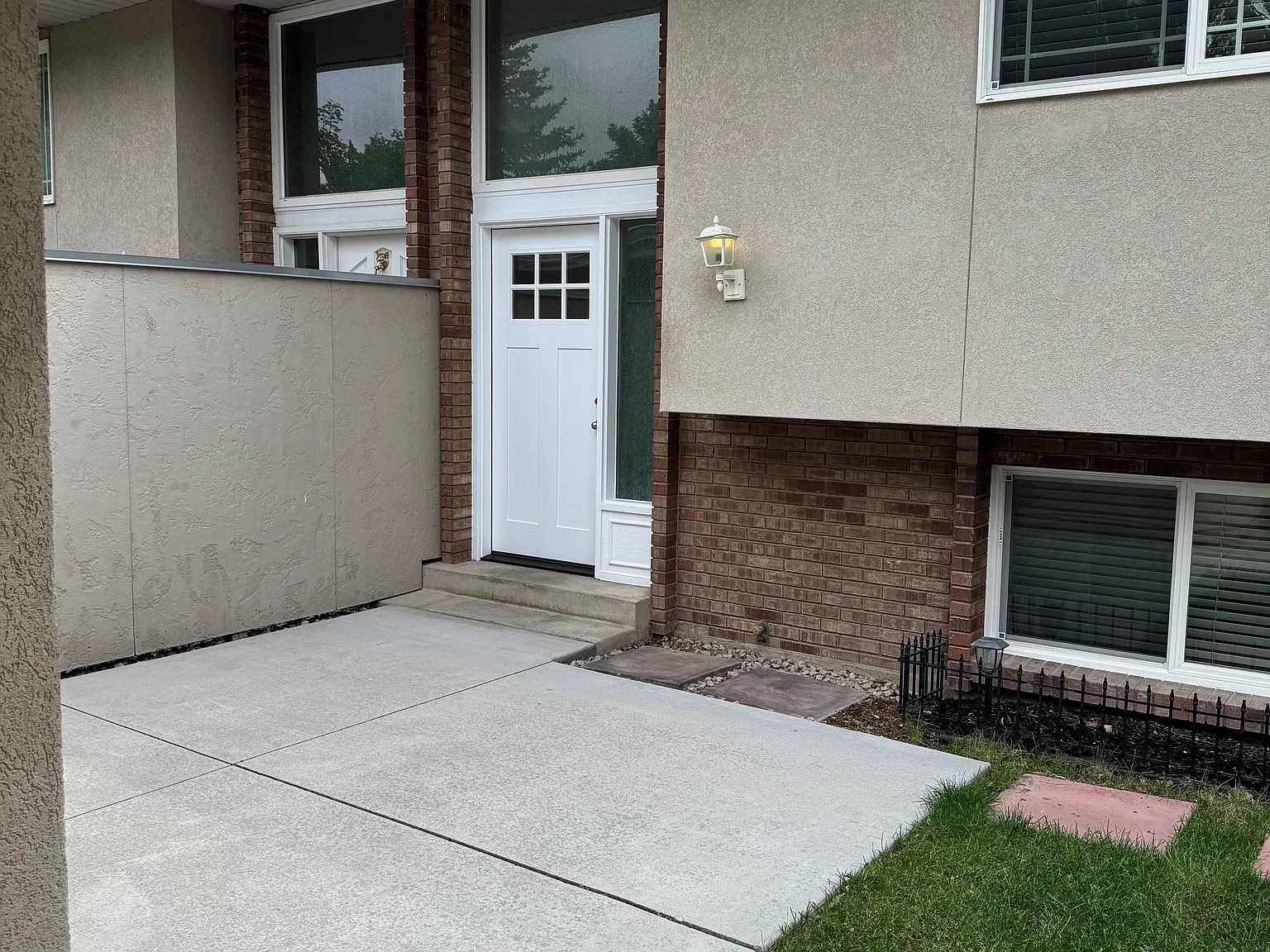 2 bed, 1.5 bath, 1000 sqft, $1,850 — Photo 2