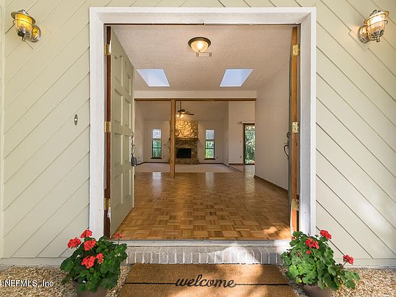 4th image of 1850 TIERRA VERDE Drive