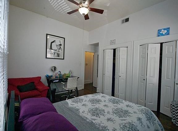 2nd image of 901 W 22nd St APT 108