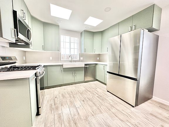 3rd image of 12502 Long Beach Blvd #1
