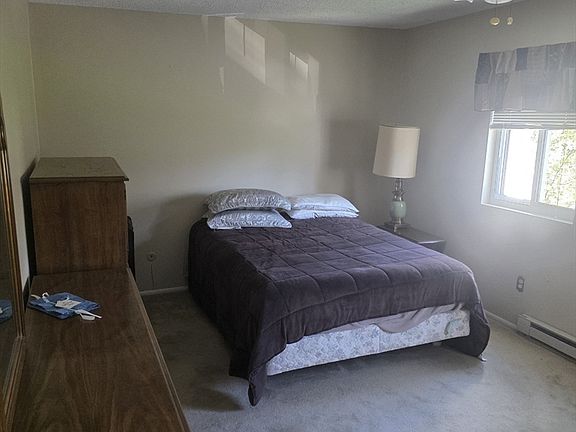 4th image of 13 Hillcrest Park #13