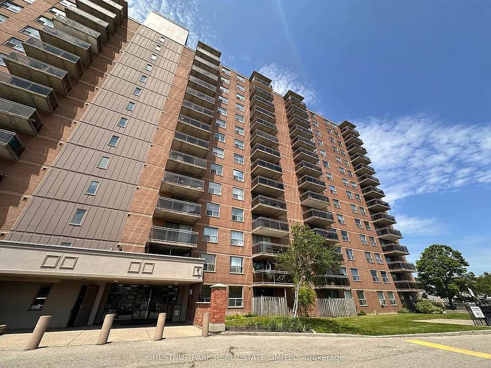 1060 Caven St #202