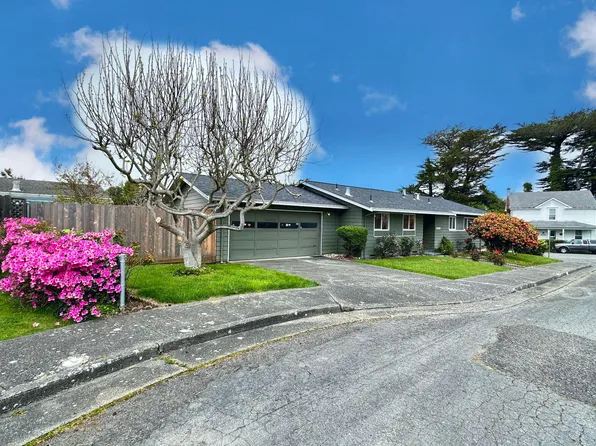 2320 Anina Ct, Arcata, CA 95521