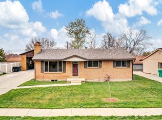 1954 Sorrento Dr, Woods Cross, UT 84087