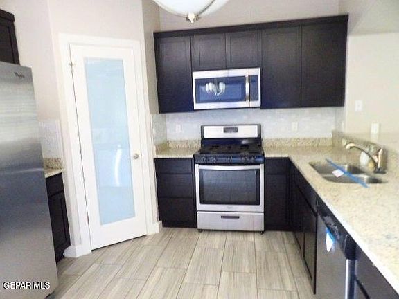 4th image of 14372 Jonathan K Molina Ct
