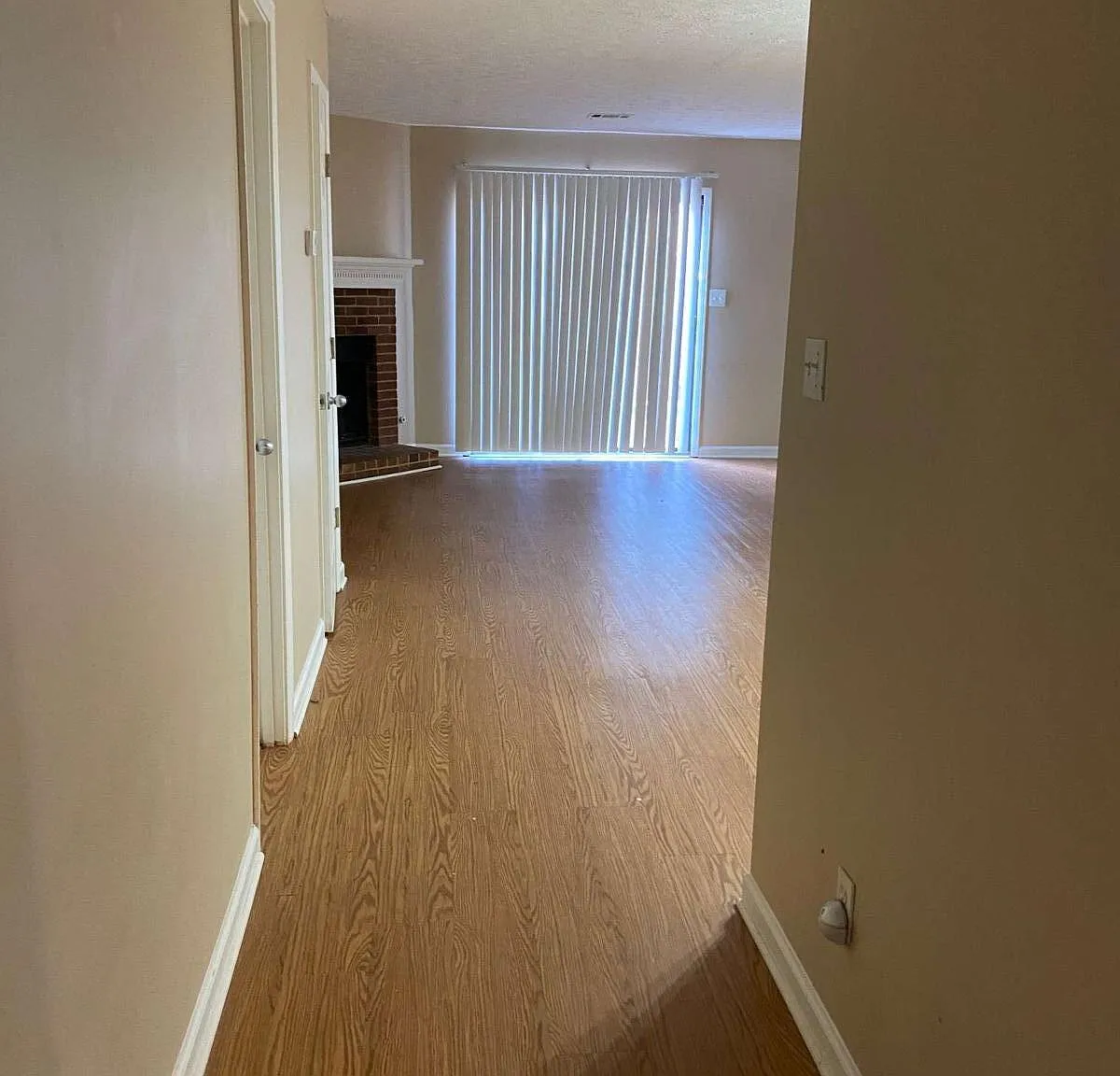 2 bed, 2.5 bath, 1260 sqft, $1,750 — Photo 3