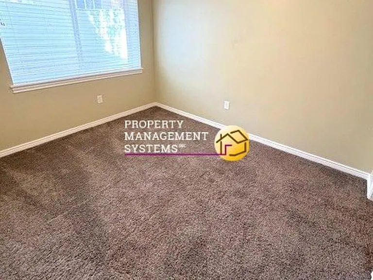 720 S Clearwater Falls Dr — Photo 18