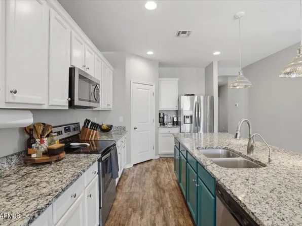 2809 E RENEGADE Trail, San Tan Valley, AZ 85143