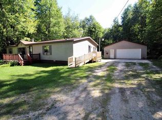 11954 E 30 3/4 Rd, Cadillac, MI 49601