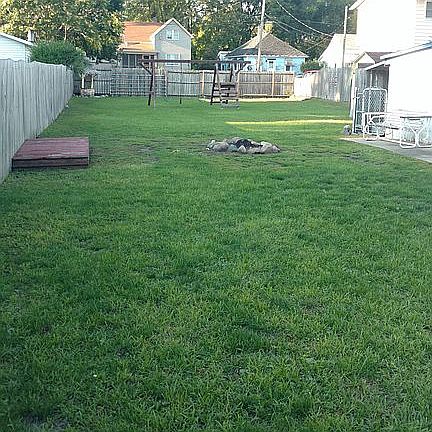 Large fenced back yard.