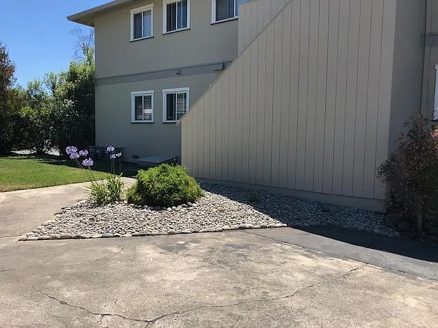 1295 Parkington Ave — Photo 9