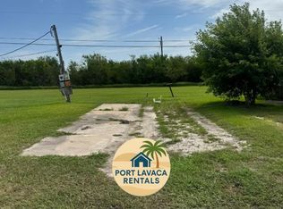 2111 W Austin St Trailer 13, Port Lavaca, TX 77979