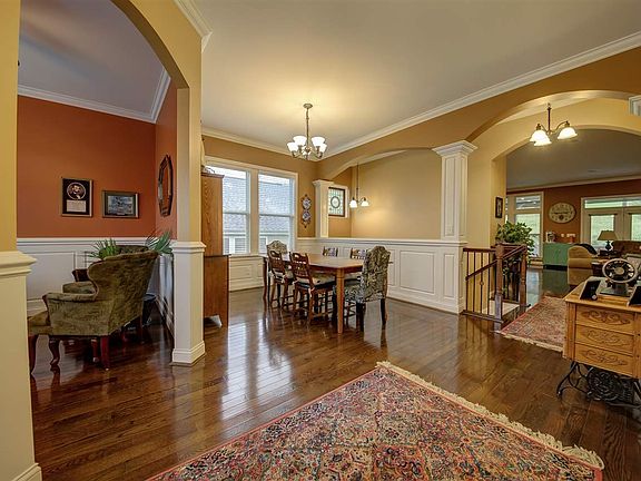 3rd image of 3990 Windfield Ln