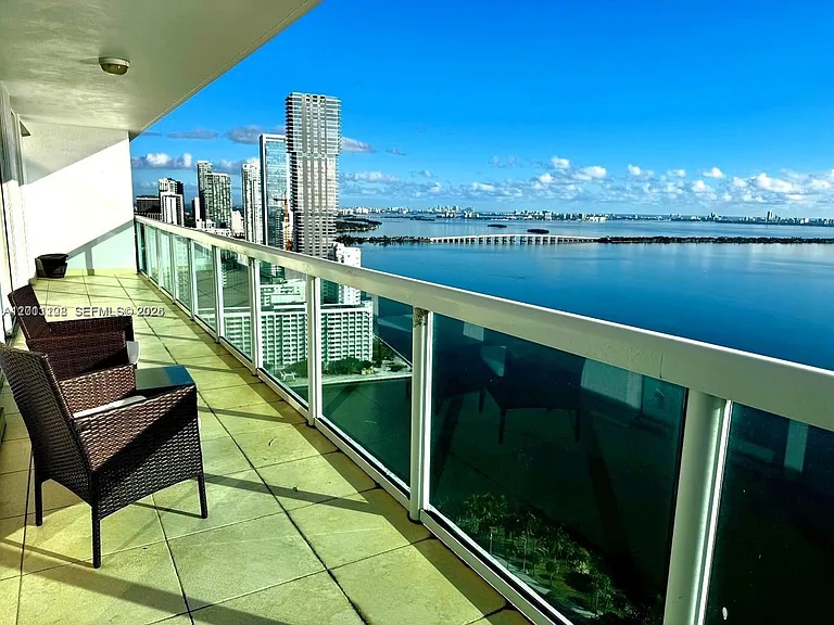 1800 N Bayshore Dr #3807 — Photo 3