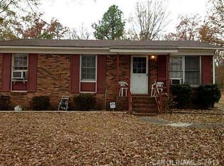 408 Springhill Dr, Matthews, NC 28104