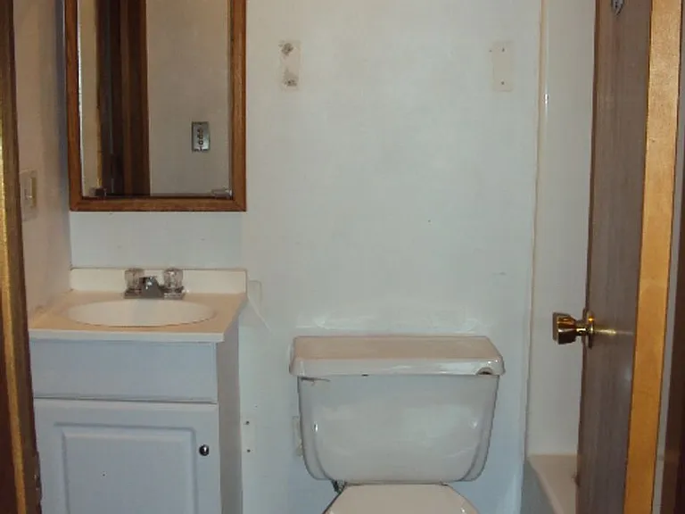 516 Central Ave — Photo 2