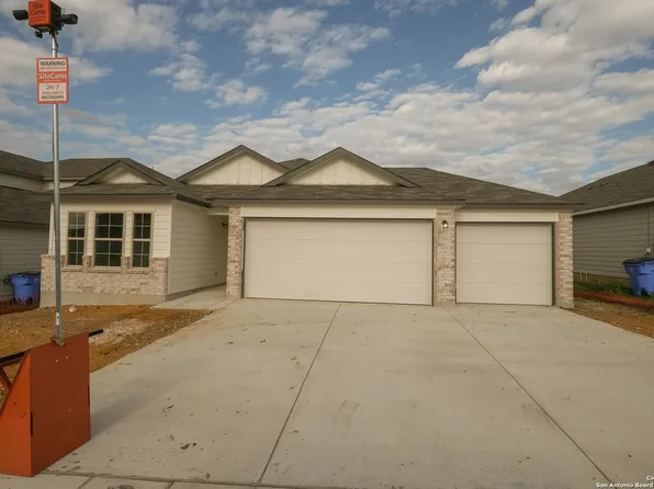 2828 Whiskey Pass, Seguin, TX 78155