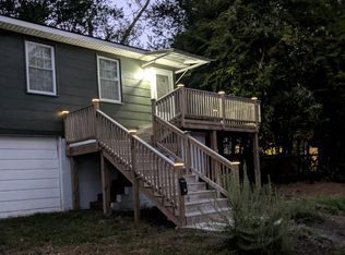 2323B Bonaventure Rd, Savannah, GA 31404