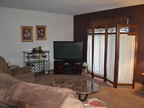 4th image of 2810 Riverwalk St