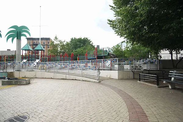 Rented by Norman Raindel, LREB | media 52