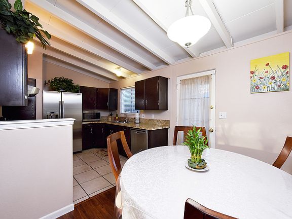 5th image of 3617 Floral Dr