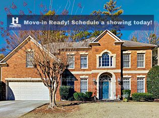 1040 Queensgate Dr SE, Smyrna, GA 30082