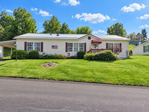 200 Falcon Ln, Apollo, PA 15613