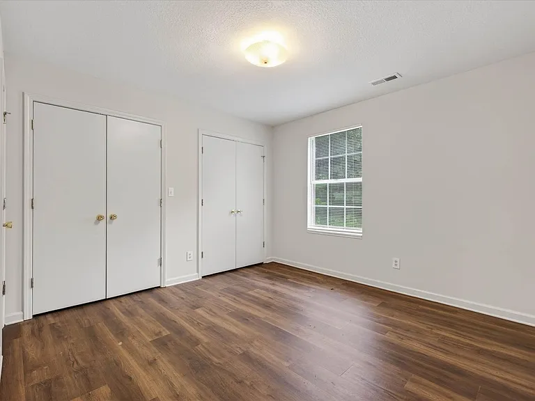 Waters Edge Drive-1851 (x4) — Photo 17