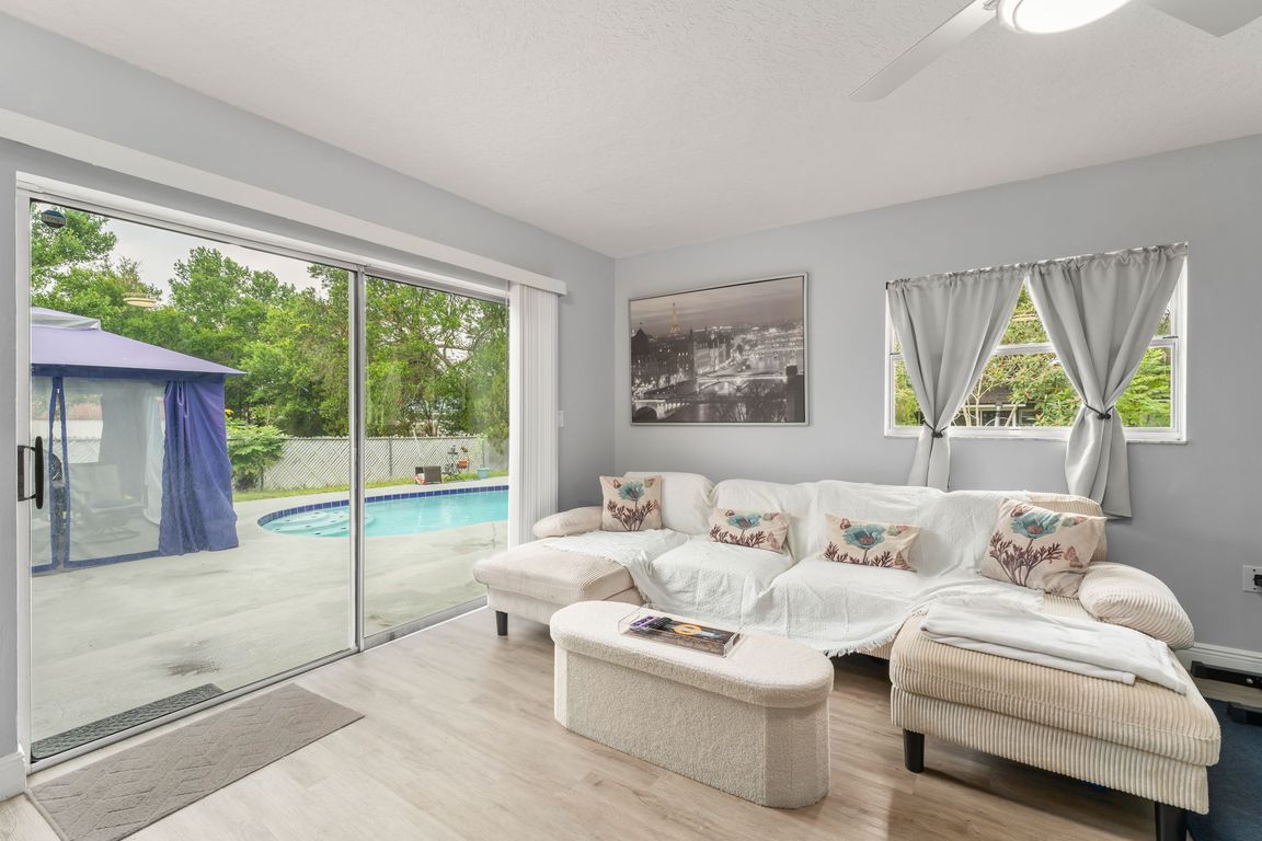 next background image