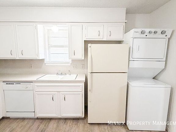 5th image of 7303 Avenue X #105