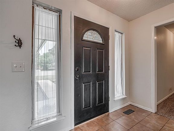 5th image of 3828 Skyward Cir